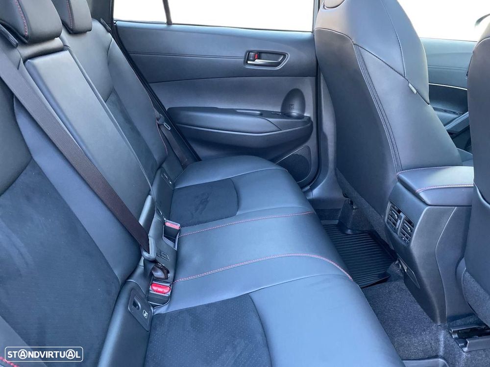Toyota Corolla Cross - 8