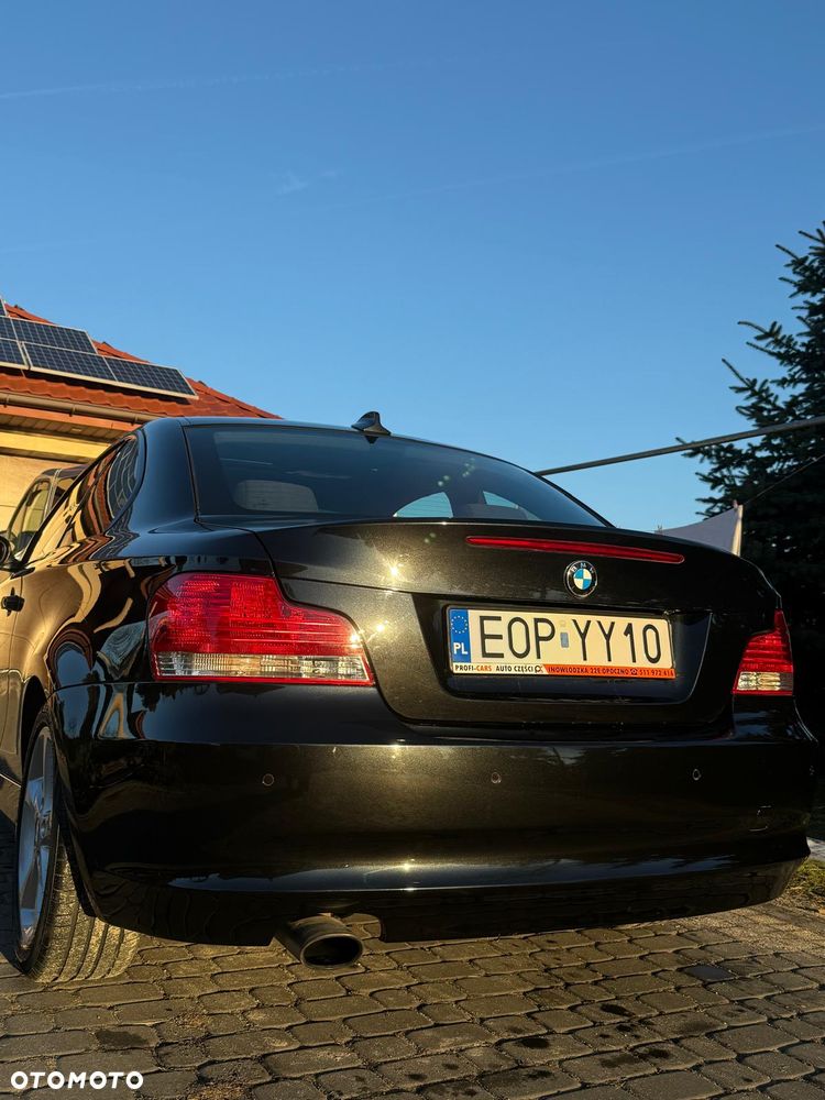 BMW Seria 1 120d Edition Sport - 2