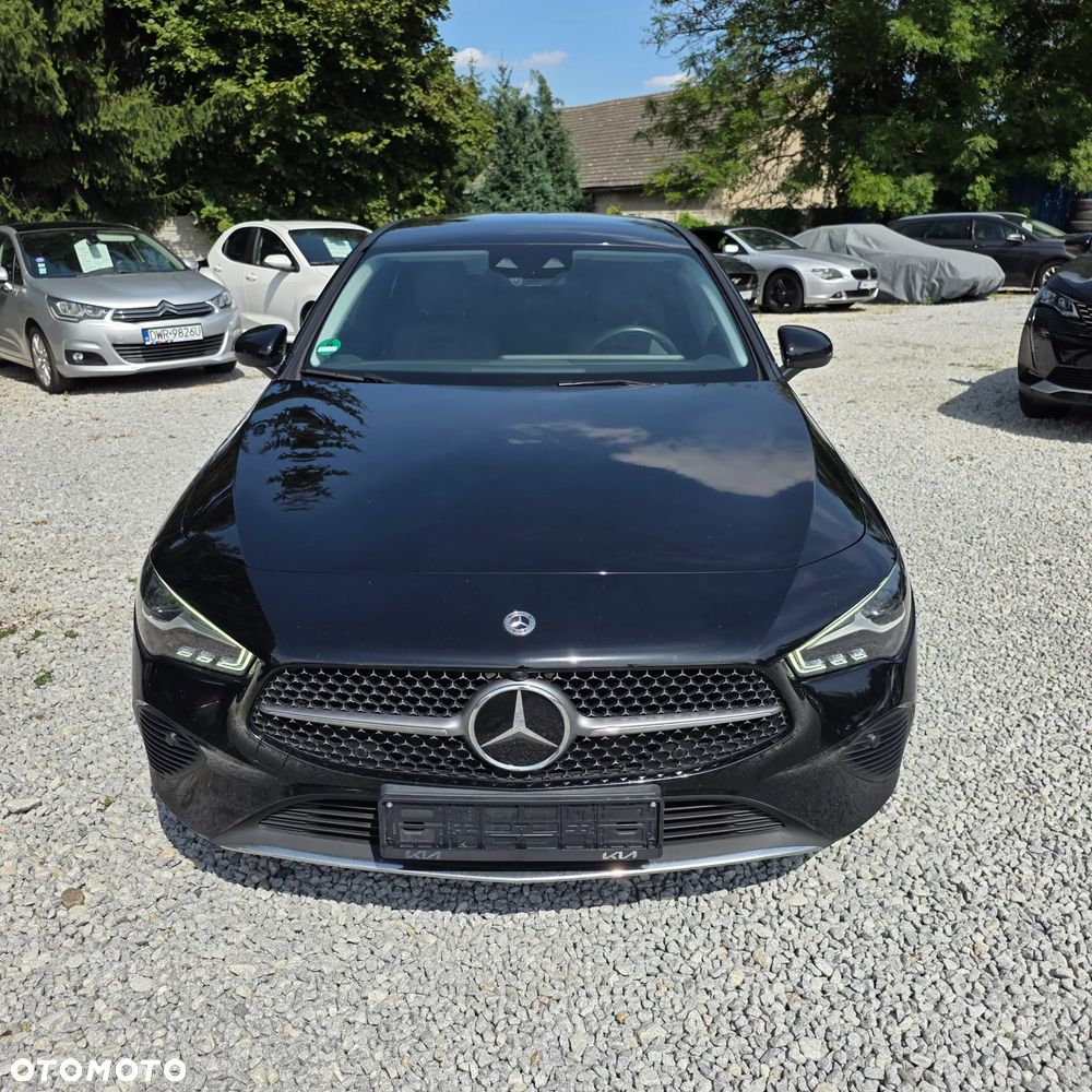 Mercedes-Benz CLA - 4