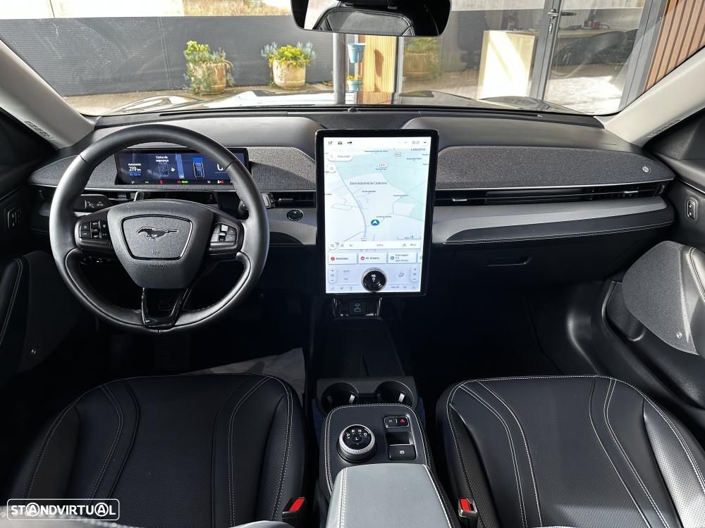 Ford Mustang Mach-E Standard - 5