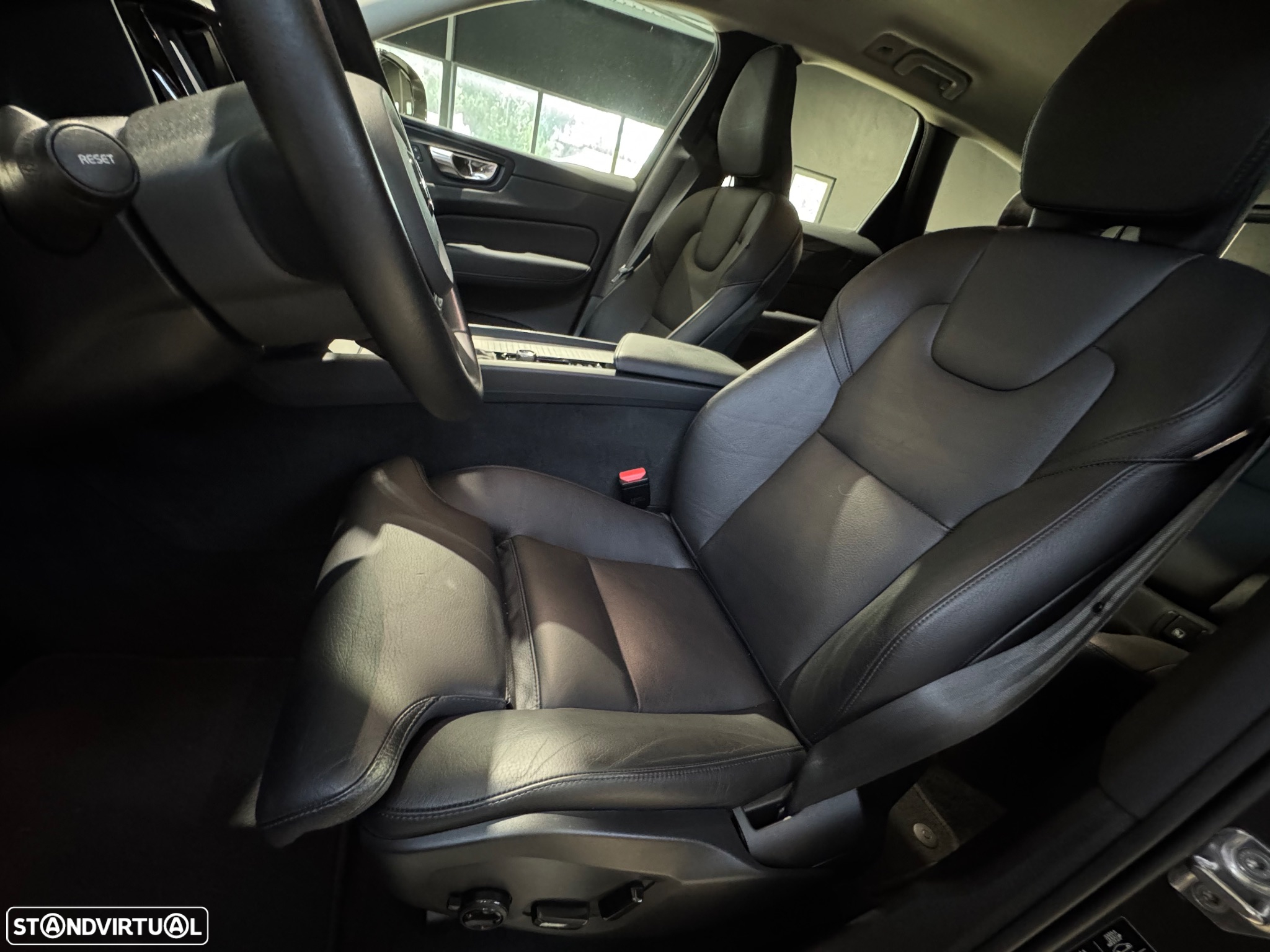 Volvo XC 60 2.0 D4 Inscription Geartronic - 36