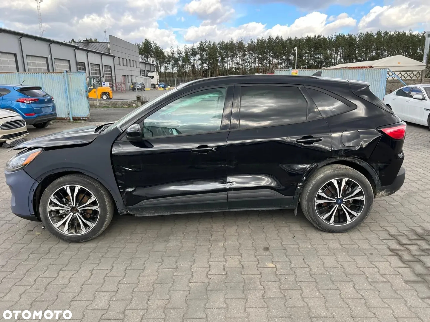 Ford Kuga - 4
