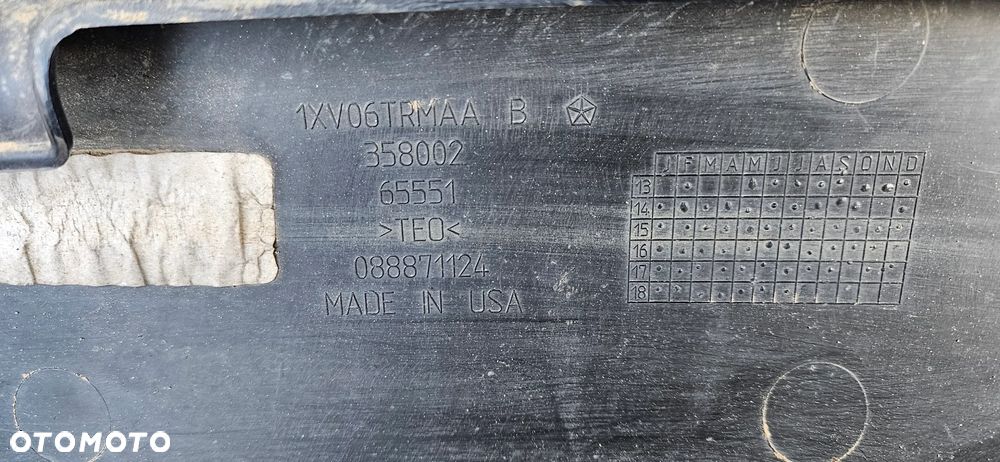 Dodge Durango III LIFT 2017- GT Kompletny zderzak tył pod 4x PDC oraz zaślepka na hak ZDERZAK POD 2 RURY kolor PXJ CZARNY  wersja GT - 25