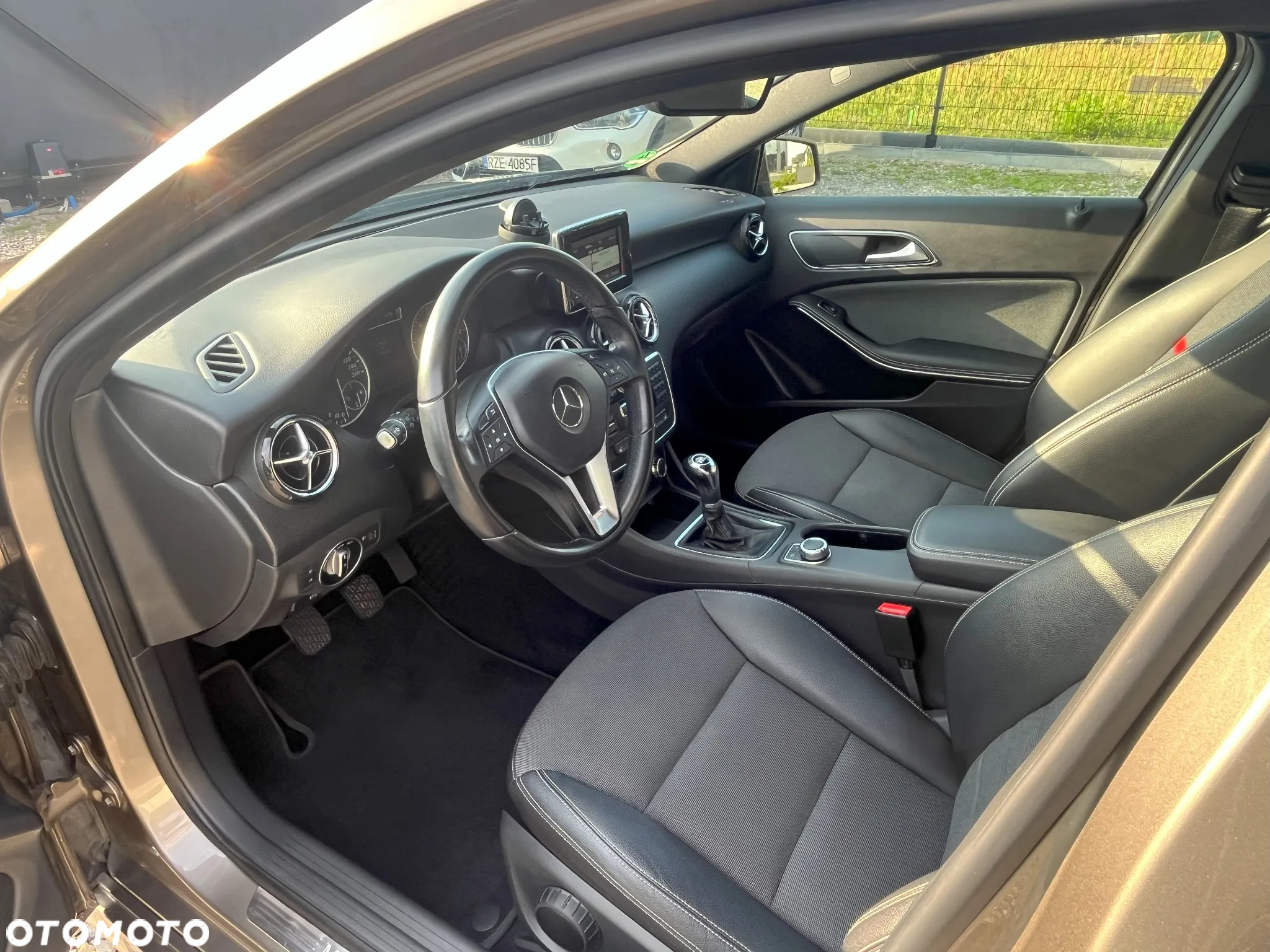 Mercedes-Benz Klasa A 180 (BlueEFFICIENCY) - 21