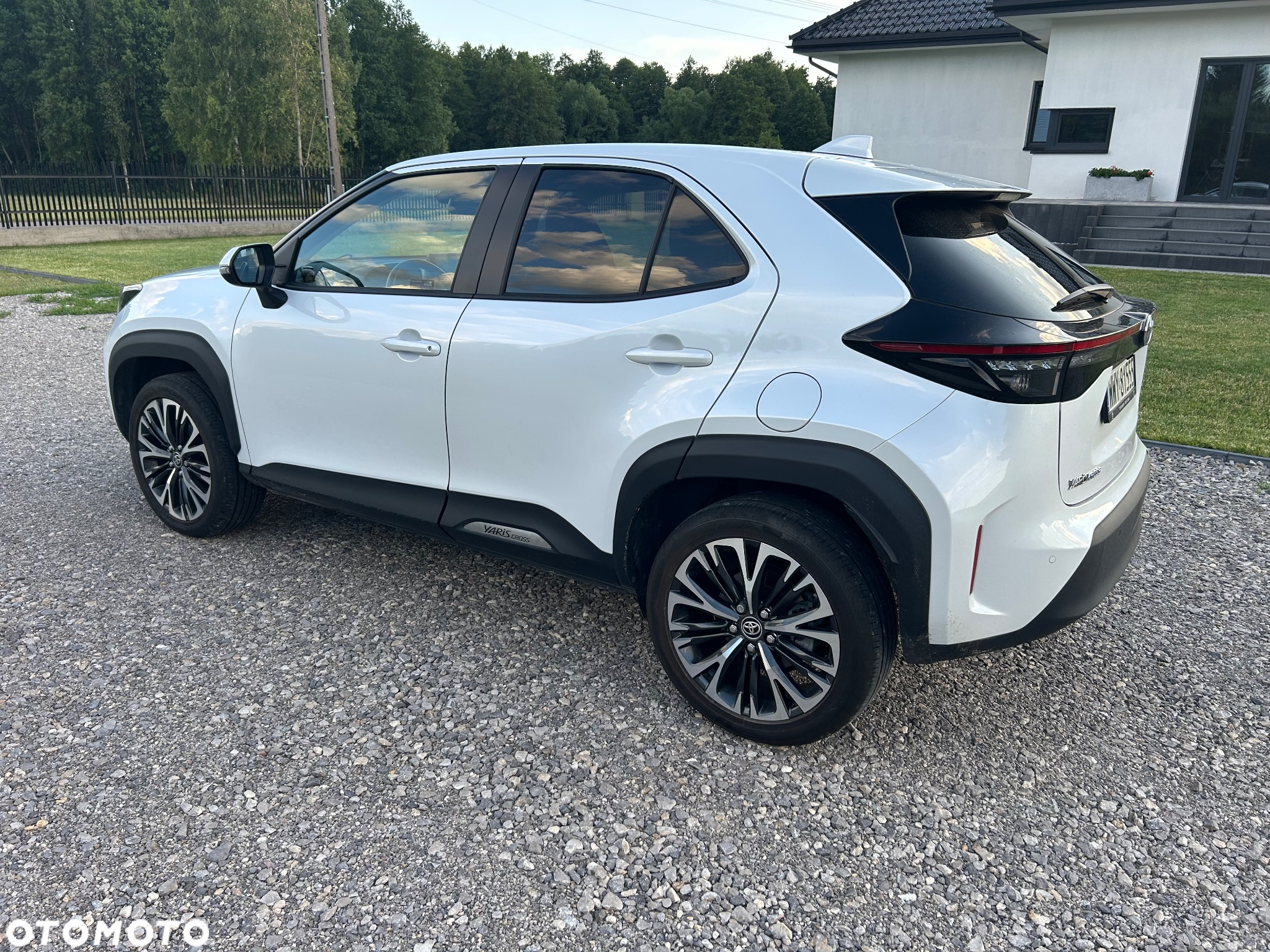 Toyota Yaris Cross Hybrid 1.5 Executive 4x4 - 6