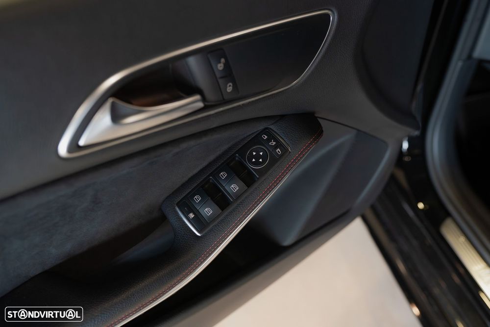 Mercedes-Benz CLA 180 d Shooting Brake AMG Line - 21