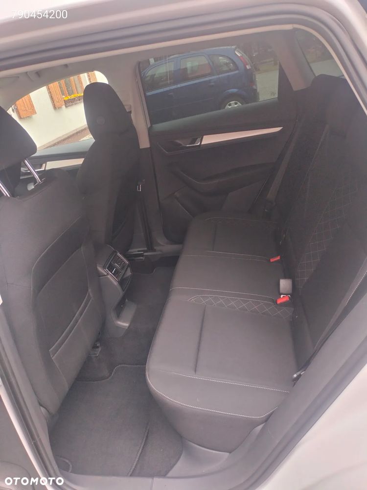 Skoda Karoq 1.6 TDI SCR DSG Ambition - 38