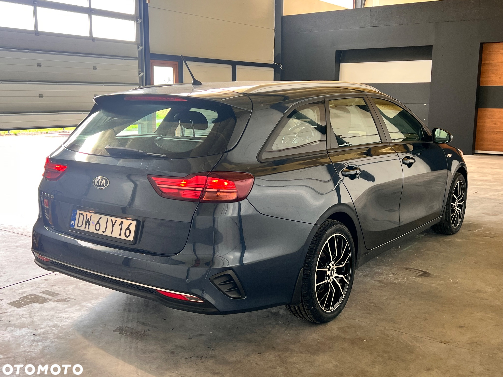 Kia Ceed 1.6 CRDi SCR L Business Line - 7