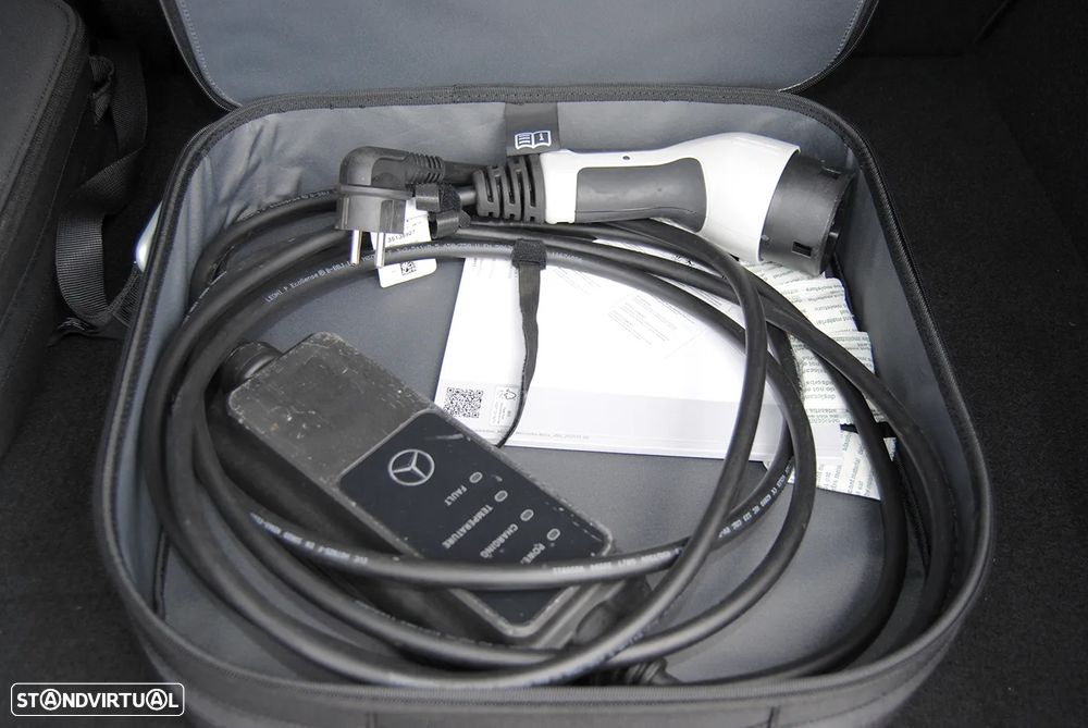 Mercedes-Benz A 250 e - 45