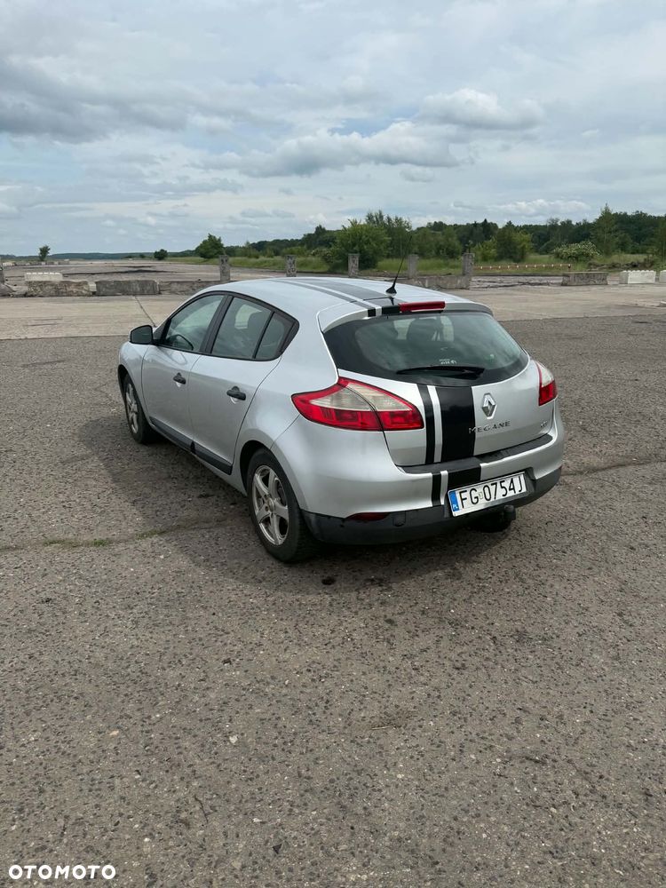 Renault Megane 1.5 dCi Authentique - 4