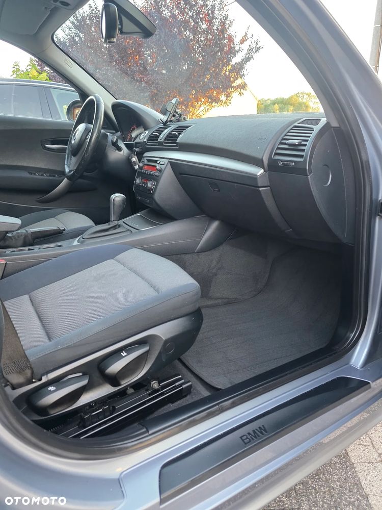 BMW Seria 1 120i - 16