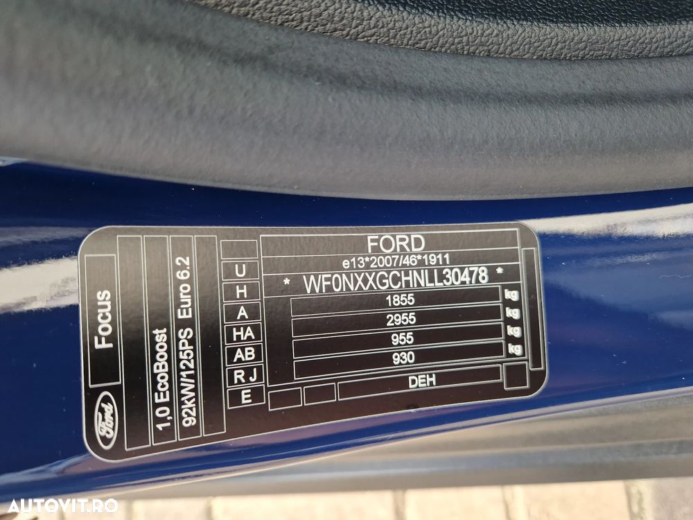 Ford Focus 1.0 EcoBoost Titanium Business - 31