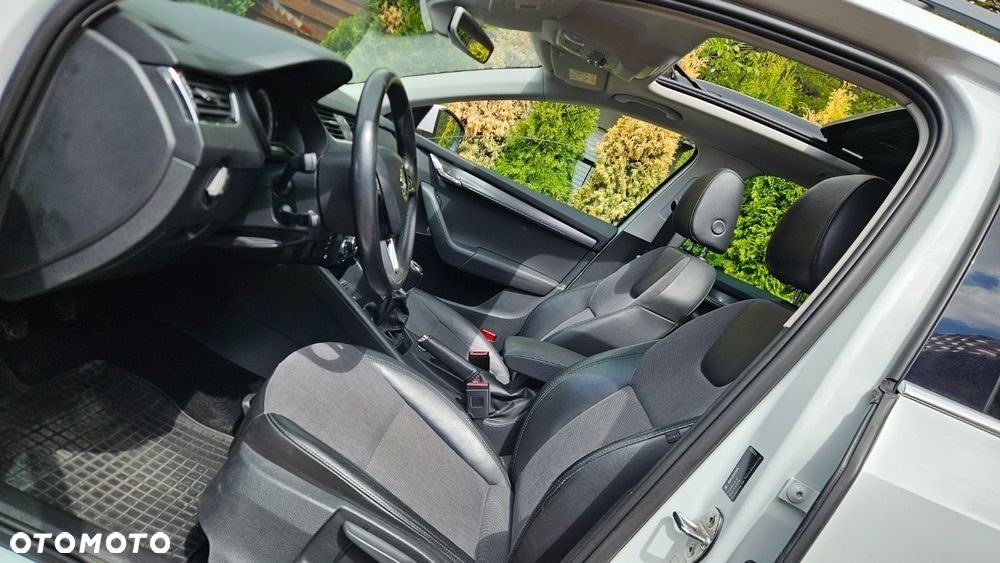 Skoda Octavia 2.0 TDI Sport Edition - 16
