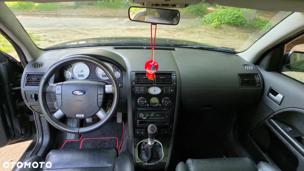 Ford Mondeo - 17