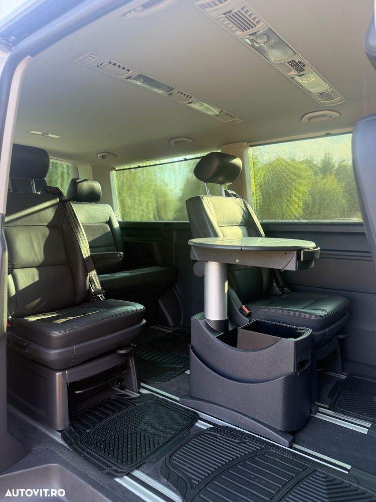 Volkswagen Multivan - 10