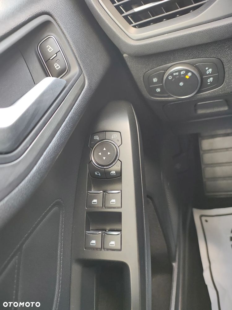 Ford Focus 2.0 EcoBlue Titanium Business - 19