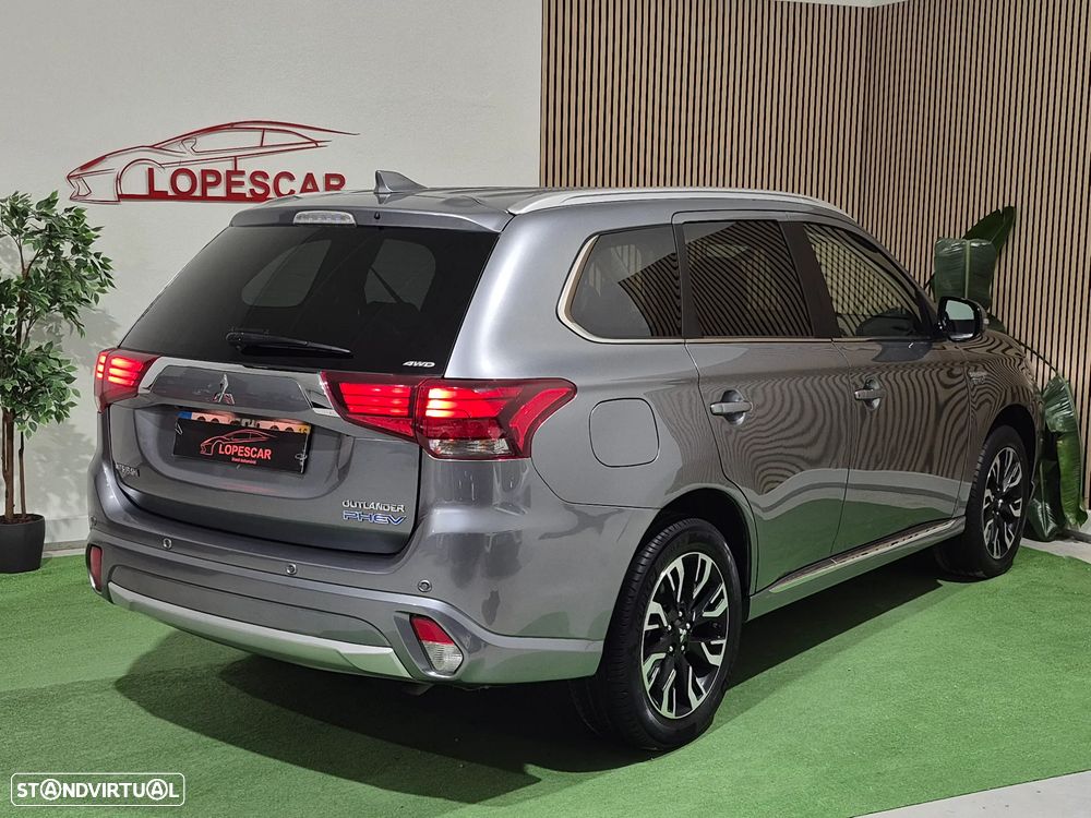 Mitsubishi Outlander 2.0 Intense Navi - 5