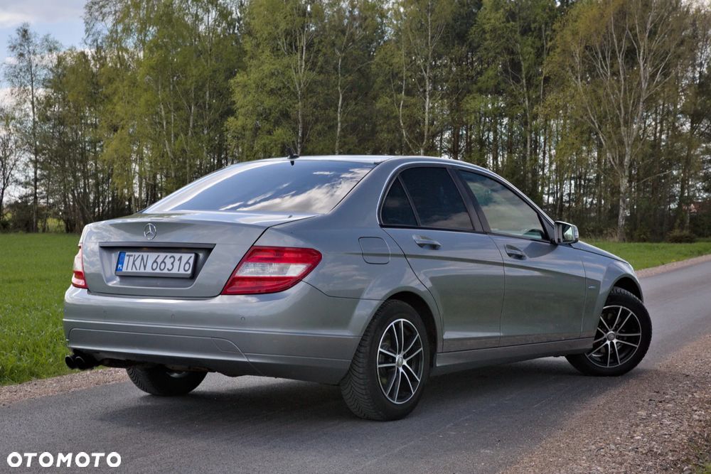 Mercedes-Benz Klasa C 180 CGI Automatik BlueEFFICIENCY - 6