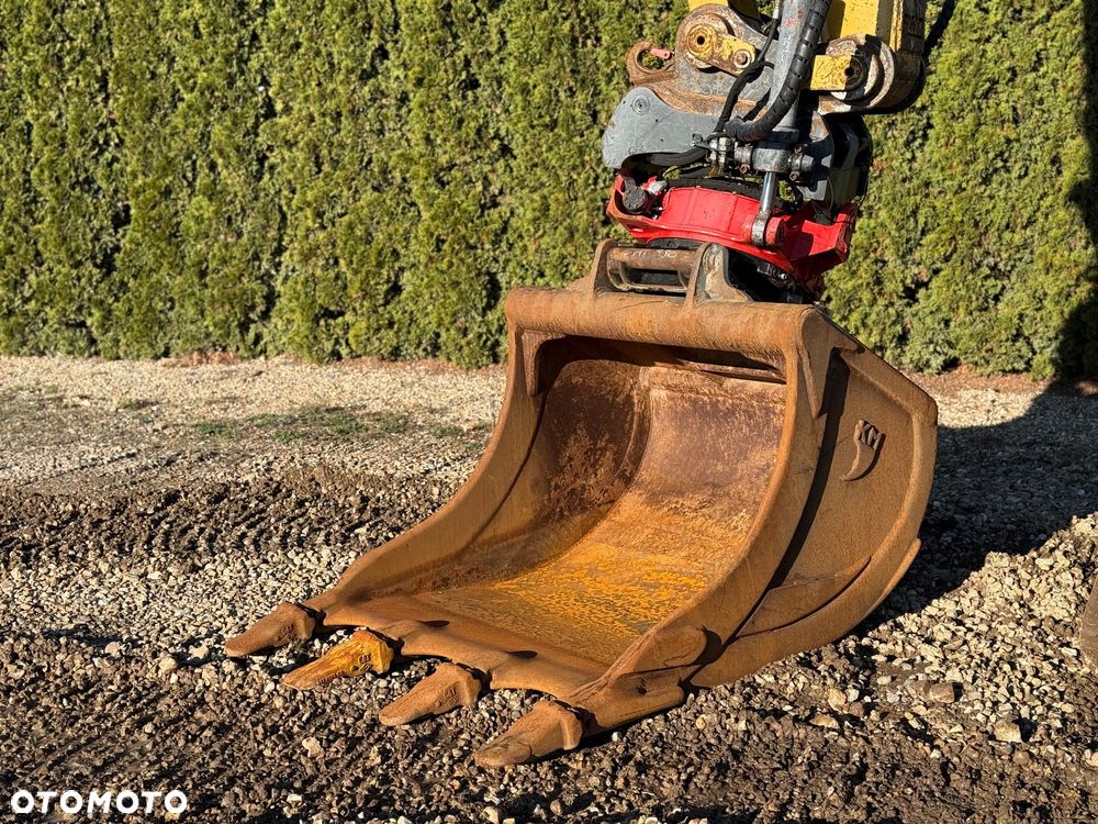 Caterpillar 330 FL - 18