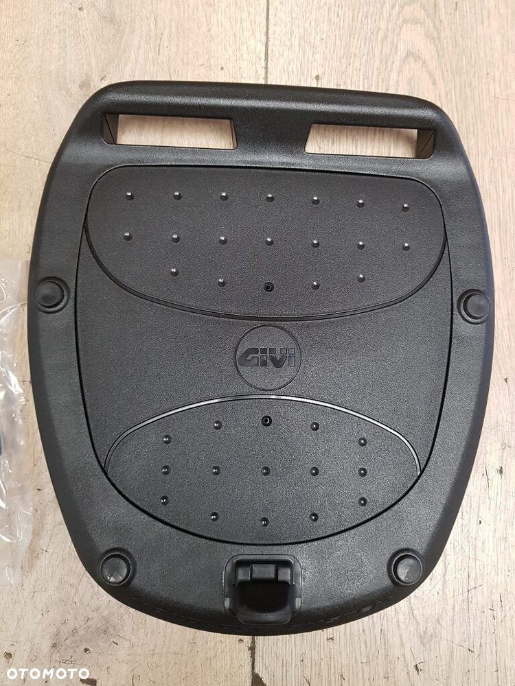 Płyta pod kufer centralny Givi Z113C2 Monolock - 2