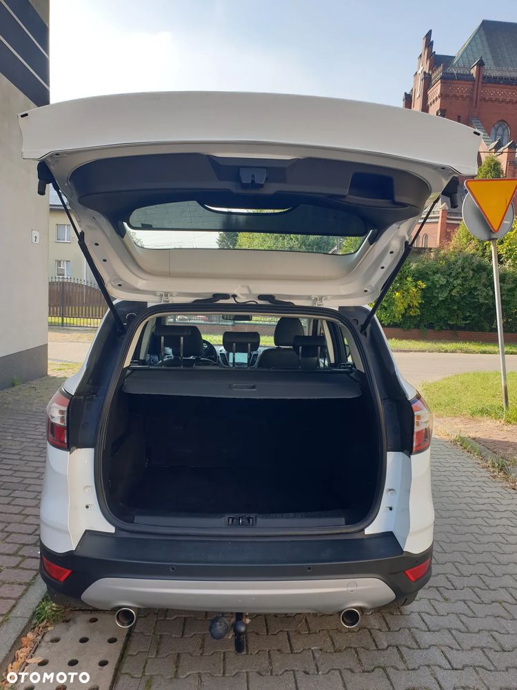 Ford Kuga 2.0 TDCi 2x4 Titanium - 36