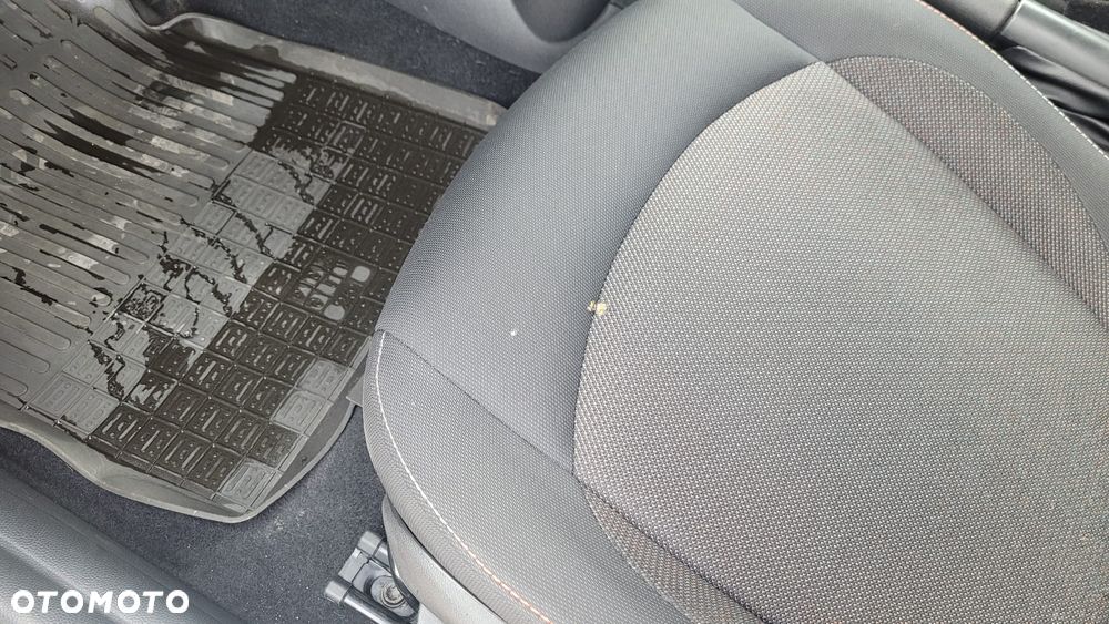 MINI Cooper Standard - 16