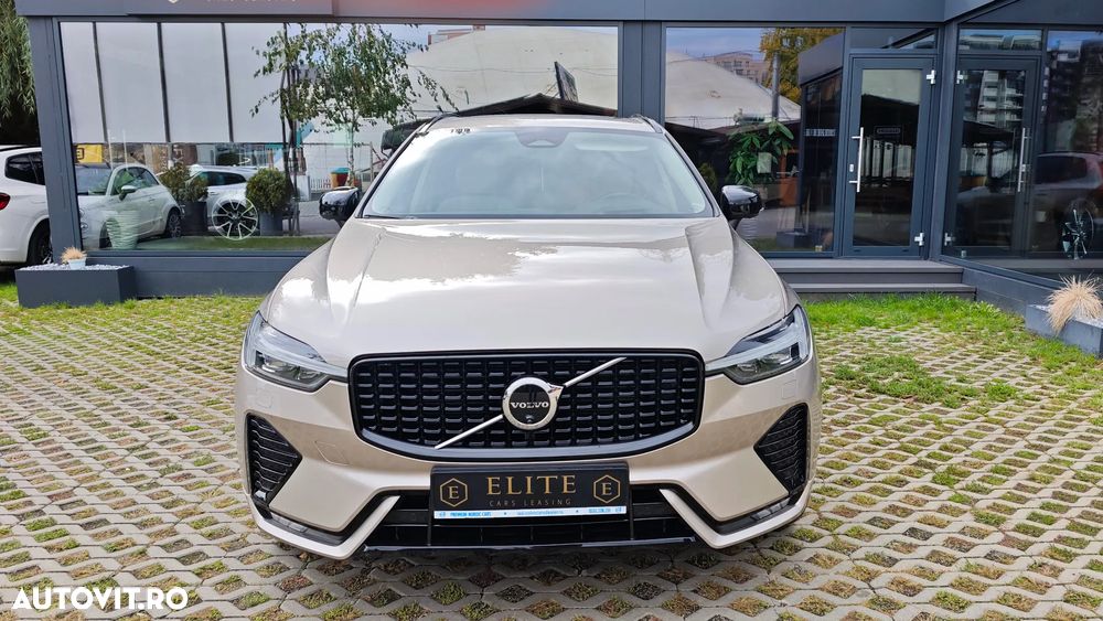 Volvo XC 60 B4 MHEV AT AWD Ultimate Dark - 2
