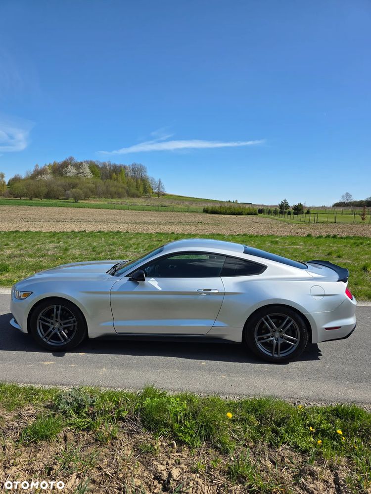 Ford Mustang 3.7 V6 - 9