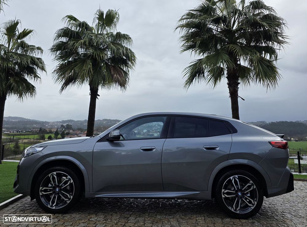 BMW iX2 eDrive20 Pack Desportivo M - 6