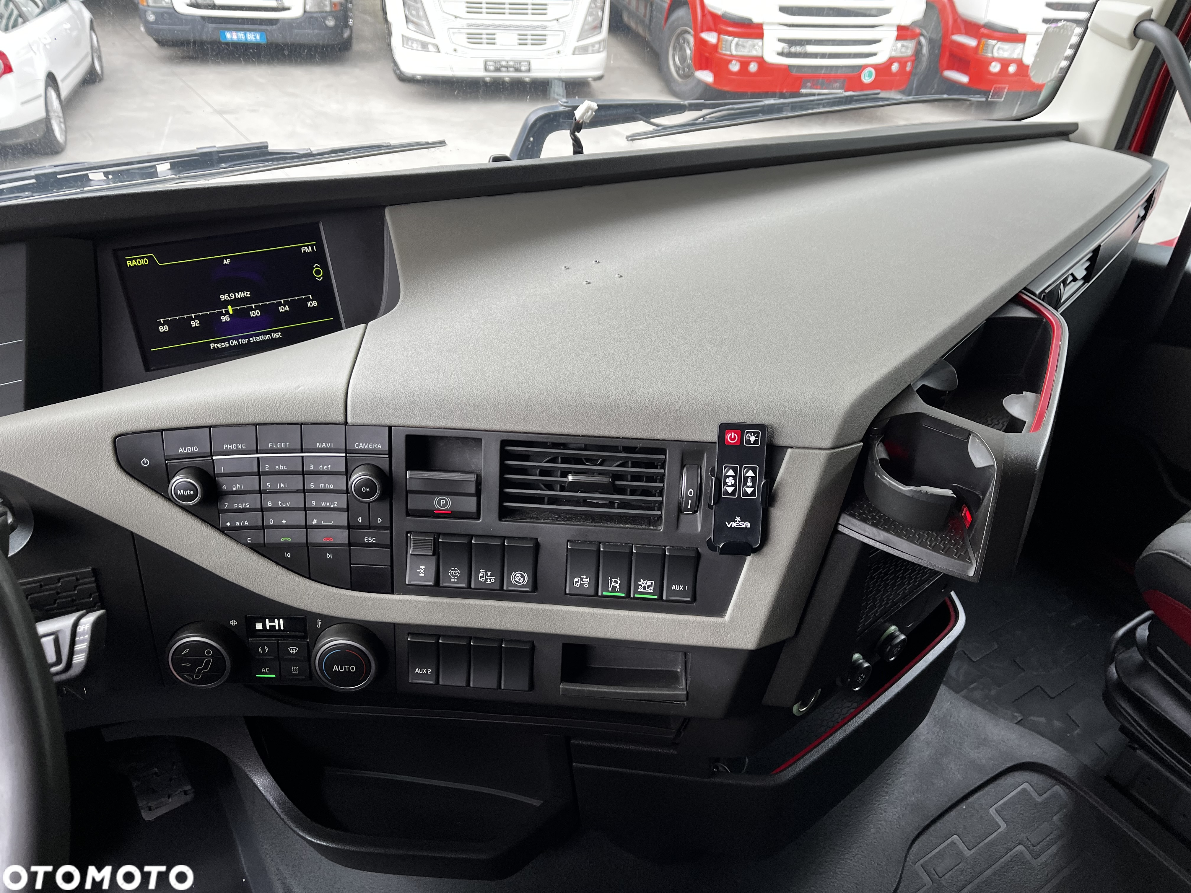Volvo FH // Standard // 2018 // Duże zbiorniki // Klima postojowa // Radary // Idealny ! - 27