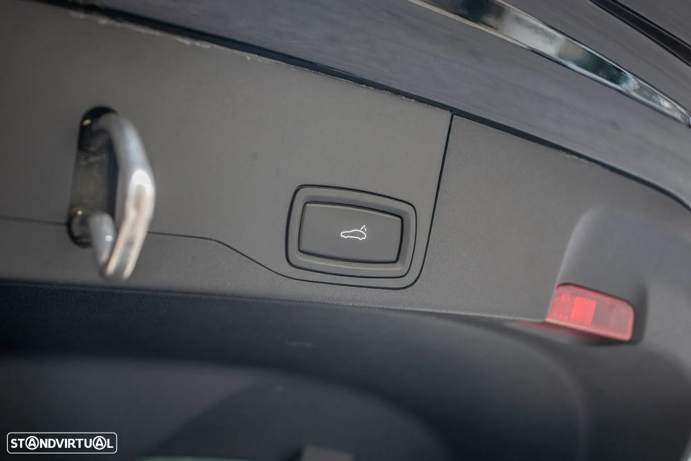 Porsche Taycan Sport Turismo Standard - 35