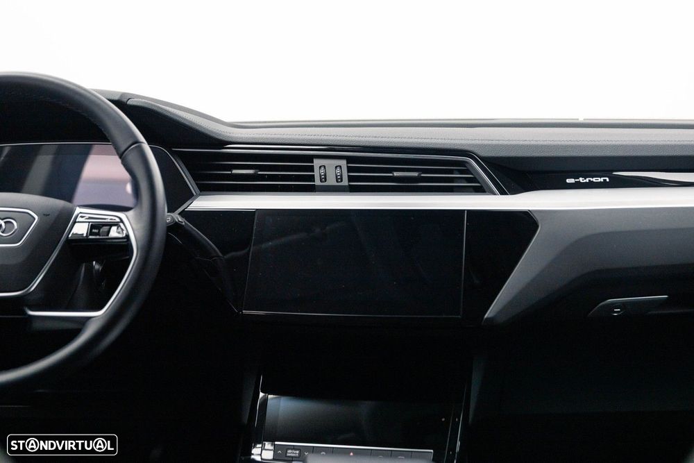 Audi e-tron 50 quattro - 14