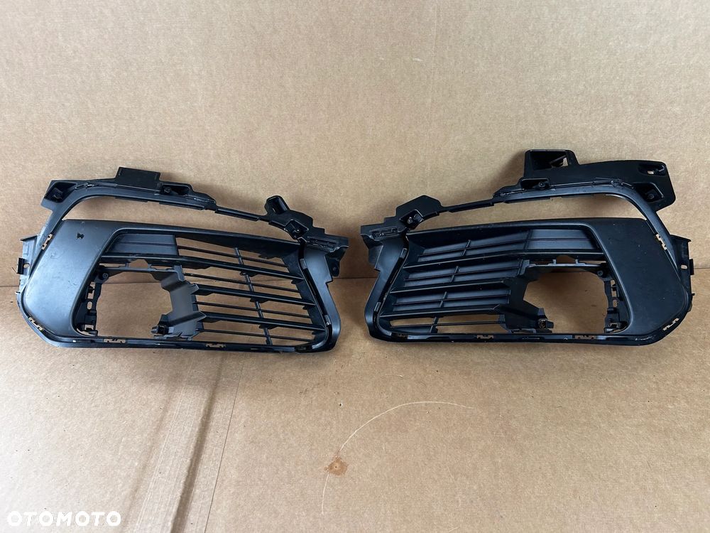 PEUGEOT 309 II T9 KRATKA ZDERZAKA PRAWA LEWA HALOGEN AA38267711 99894487 AA38267731 9989448