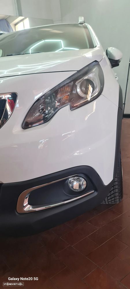 Peugeot 2008 BlueHDi 100 STOP & START Signature - 8