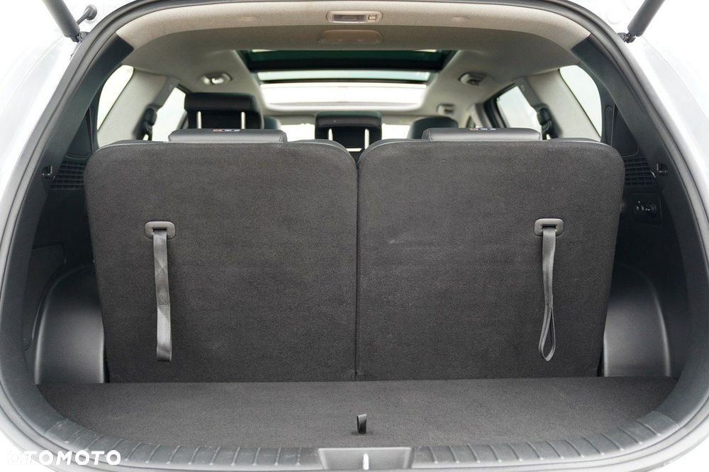 Hyundai Santa Fe - 16