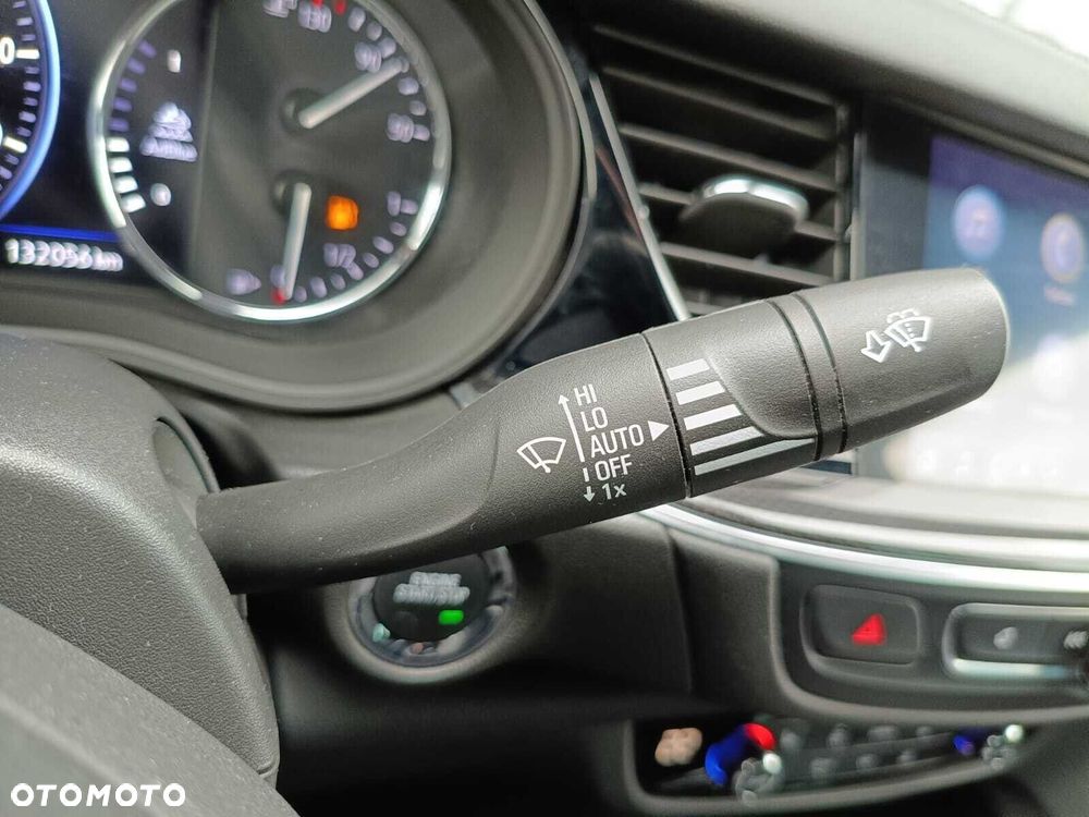 Opel Insignia 2.0 CDTI 4x4 GSi S&S - 18