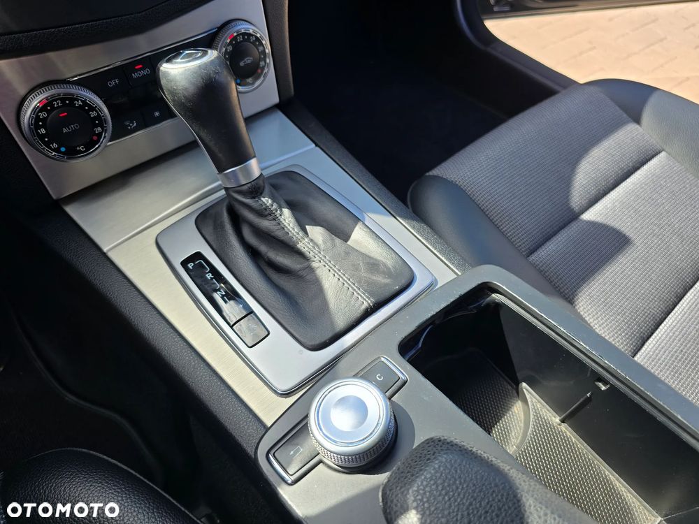 Mercedes-Benz Klasa C - 34