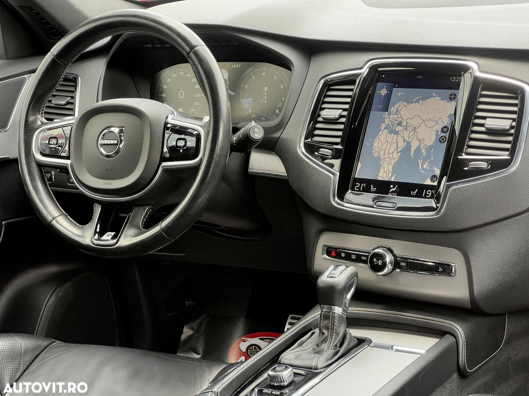 Volvo XC 90 - 8