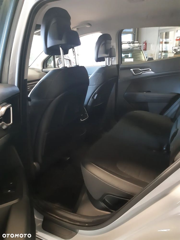 Kia Sportage 1.6 T-GDI HEV L 2WD - 4