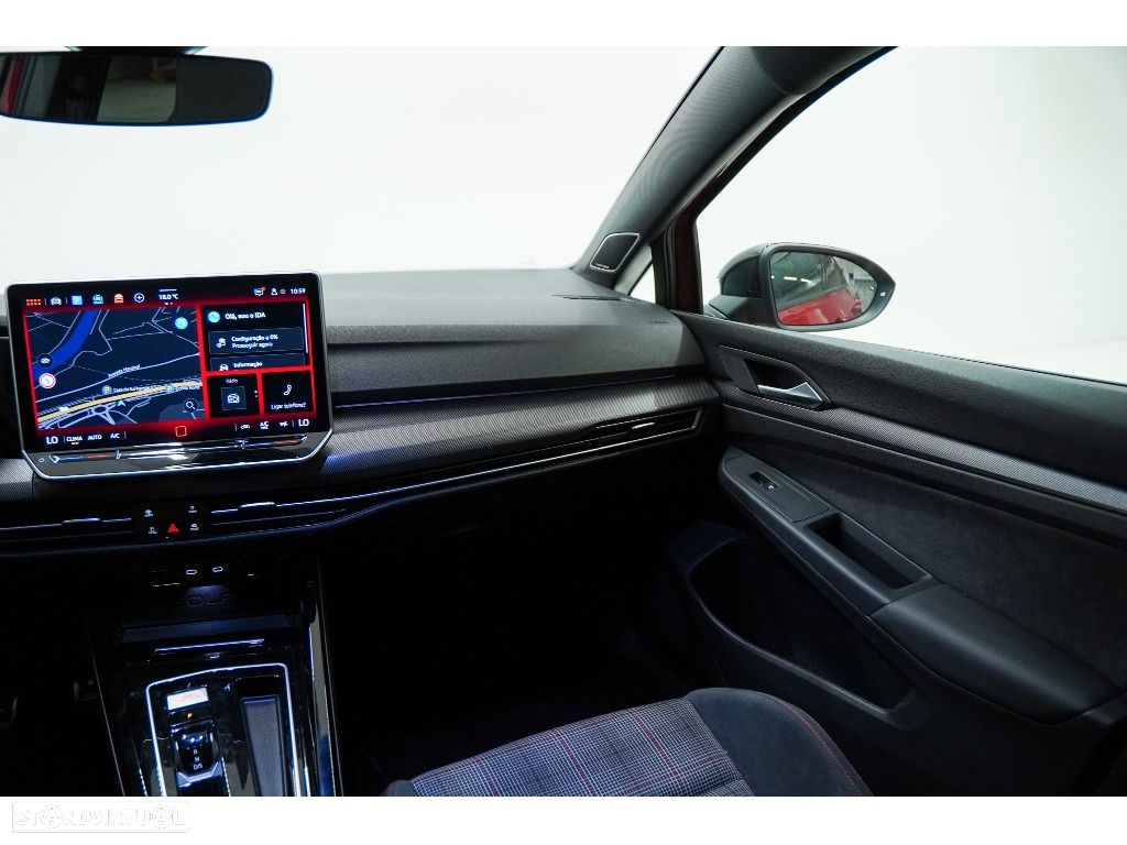VW Golf 2.0 TSI GTI DSG - 28