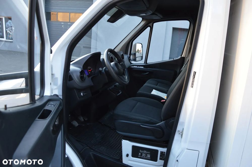 Mercedes-Benz SPRINTER 314 414 514 - 14