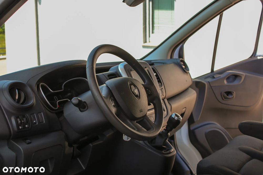Renault Trafic - 28