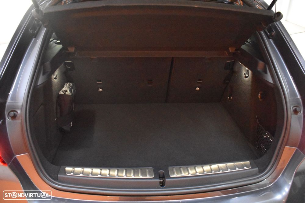 BMW 116 d Pack Desportivo M Auto - 57