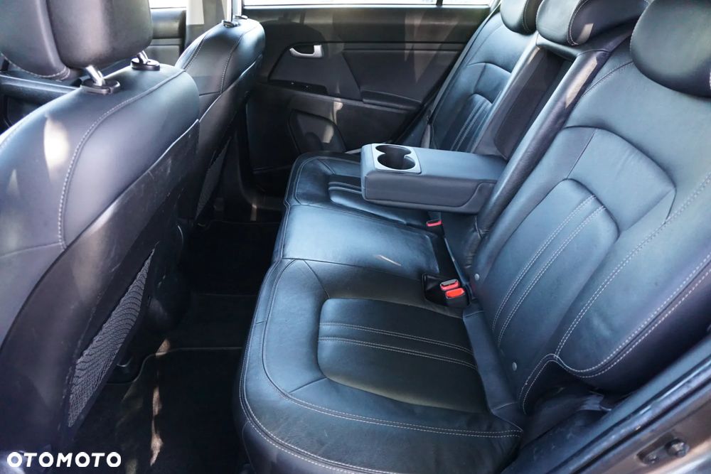 Kia Sportage 2.0 CRDI L AWD - 10