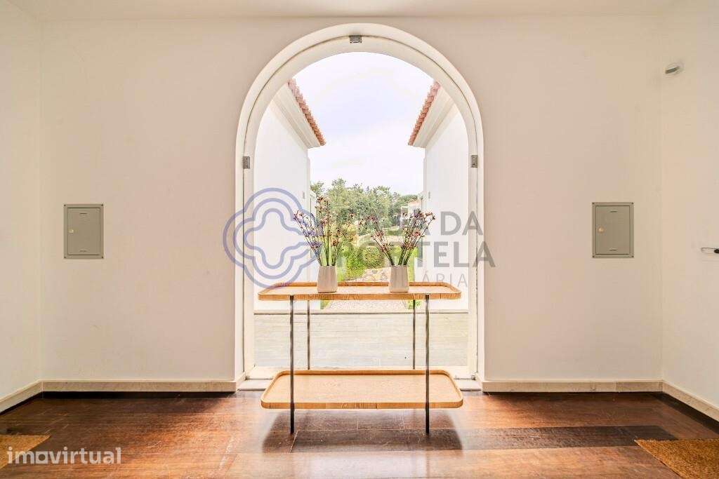 Apartamento Duplex T5 de Luxo com Terraço, Piscina e Garagem – Estoril - Grande imagem: 3/60