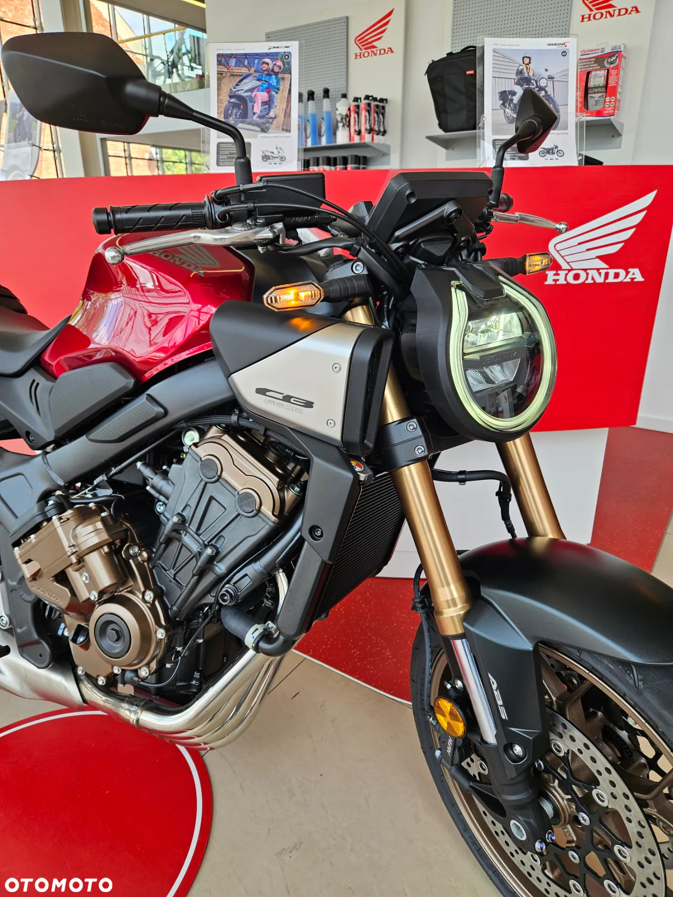 Honda CB - 8