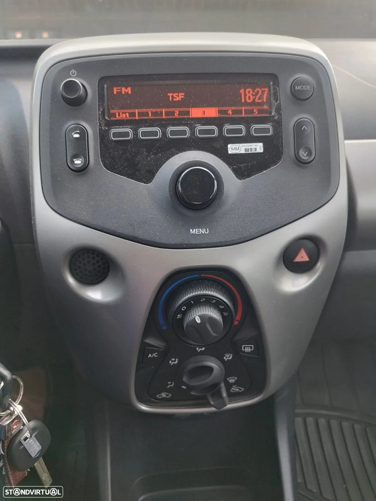 Citroën C1 1.0 VTi Shine ETG - 10