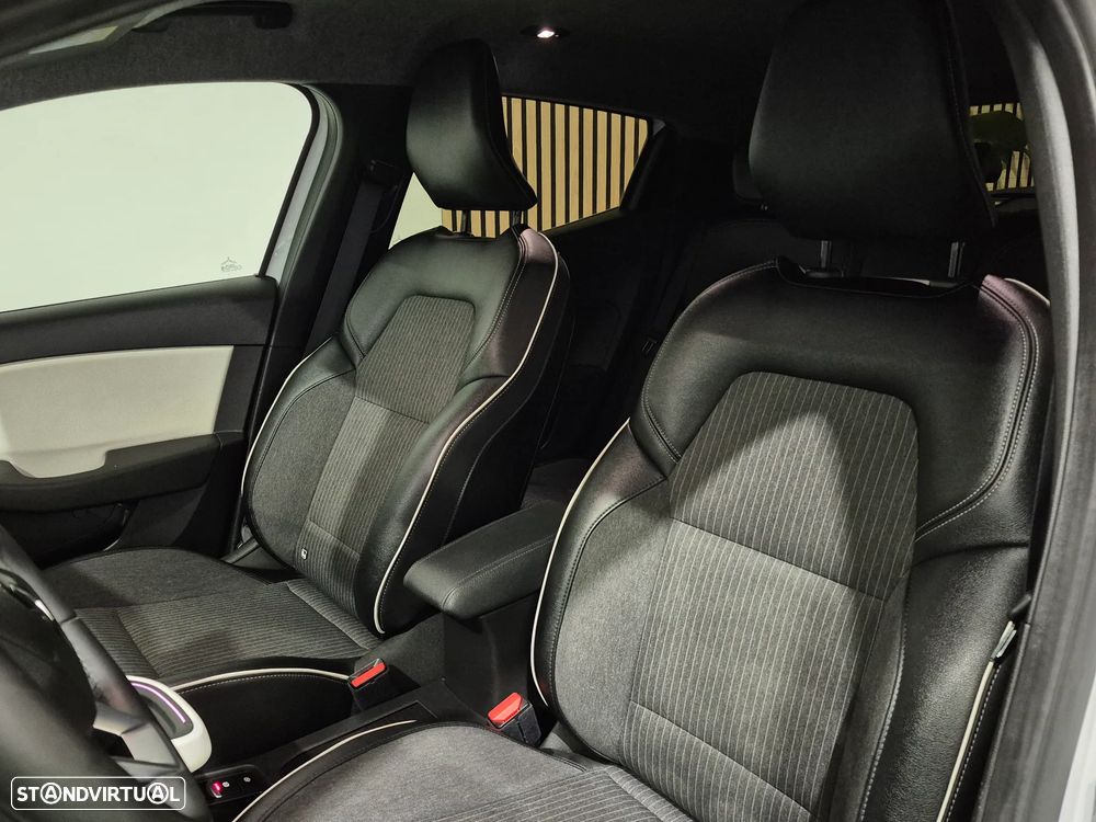 Renault Clio TCe 90 CVT TECHNO - 30