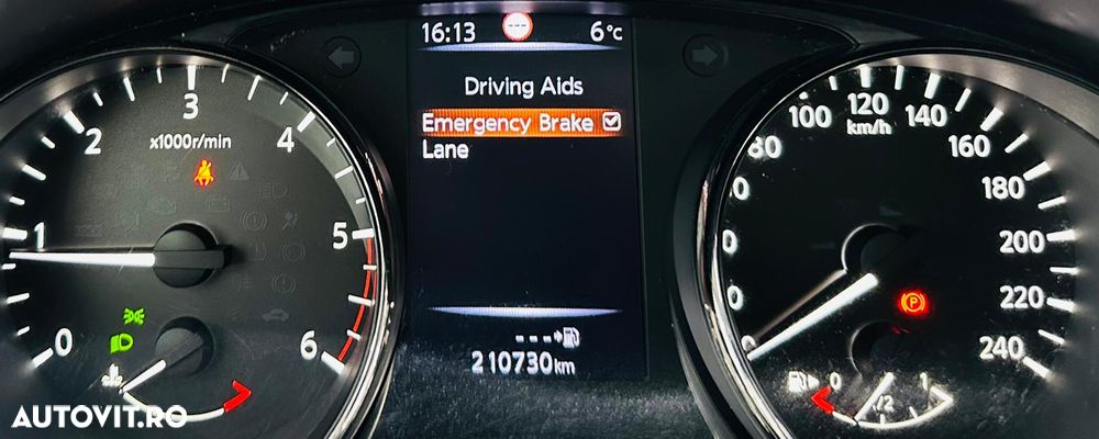 Nissan X-Trail 1.6 dCi N-Connecta - 33