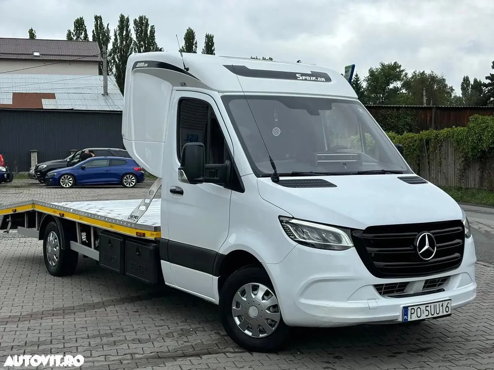 Mercedes-Benz Sprinter - 2